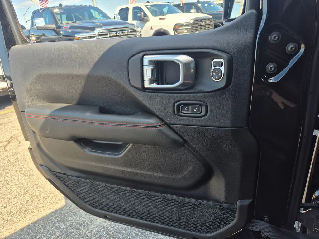2025 Jeep Gladiator Rubicon - Photo 15