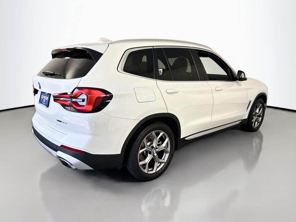 Used 2022 Alpine White BMW sDrive30i image 13