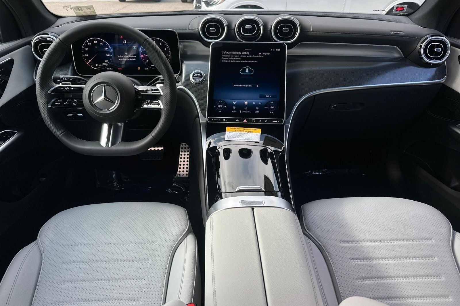 New 2026 Cirrus Silver Metallic Mercedes-Benz GLC 300 image 2