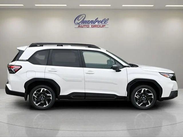 New 2026 CRYSTAL WHITE PEARL Subaru Limited image 3