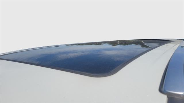 Certified Used 2024 WIND CHILL PEARL Toyota  image 6