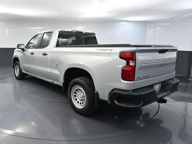 Used 2020 Silver Chevrolet WT image 7