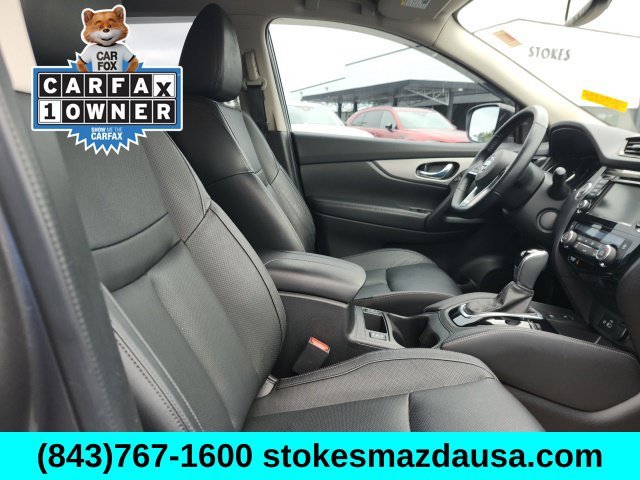 Used 2020 Gray Nissan SL image 25