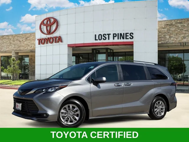 Certified Pre-Owned 2026 Toyota Sienna XLE FWD 4D Passenger Van