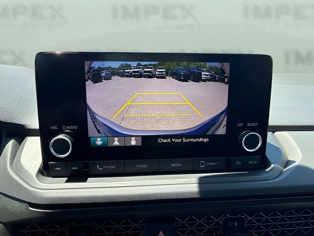 Used 2025 Silver Honda LX image 18