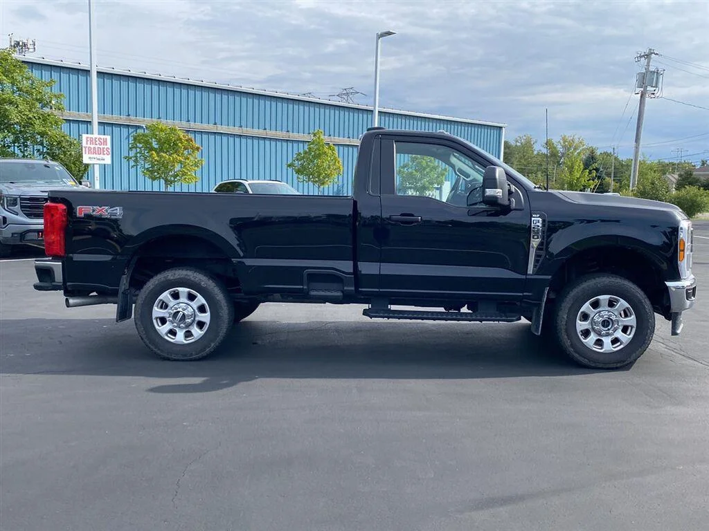Used 2024 Agate Black Ford XLT image 11