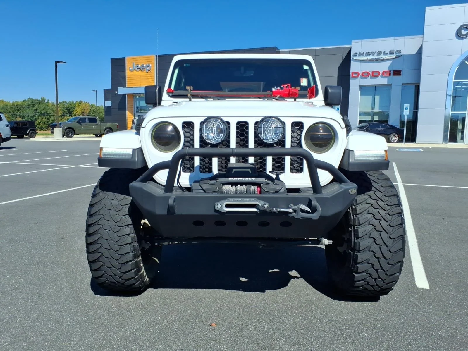 Used 2022 Bright White Clearcoat Jeep Sport S image 14