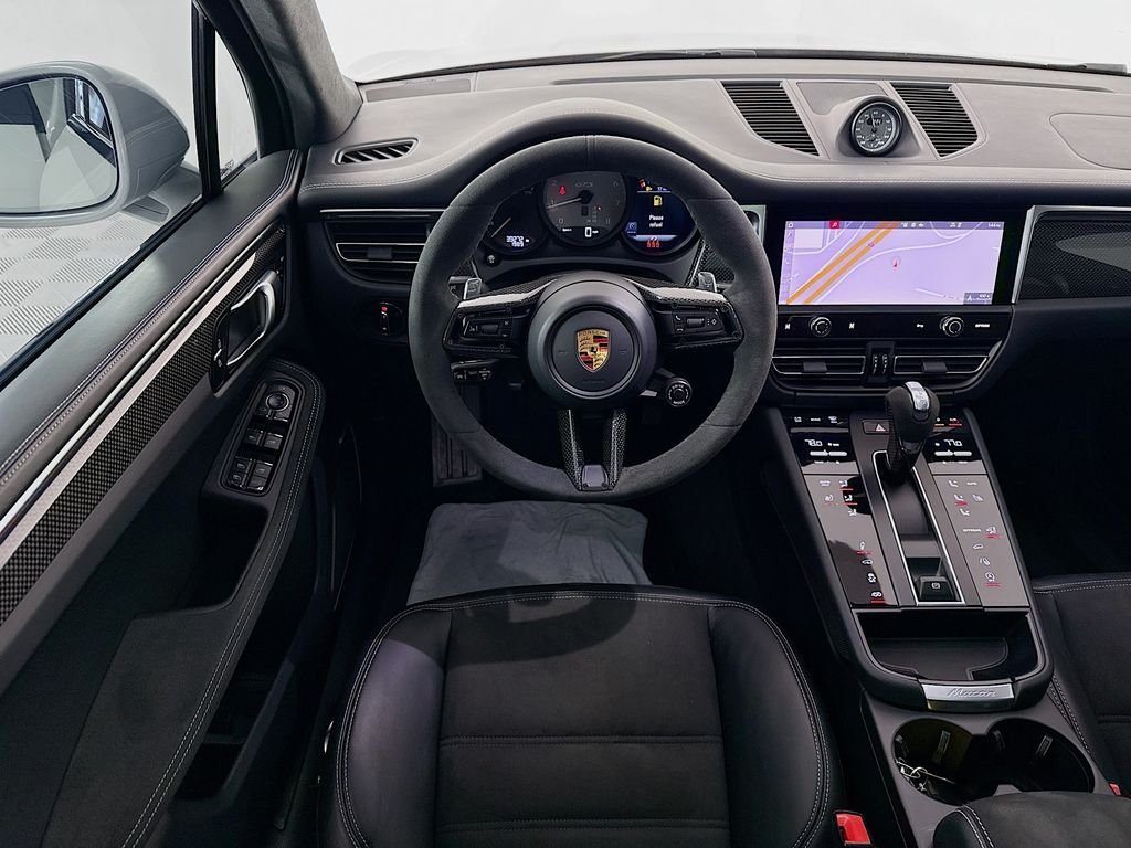 Used 2023  Porsche GTS image 24