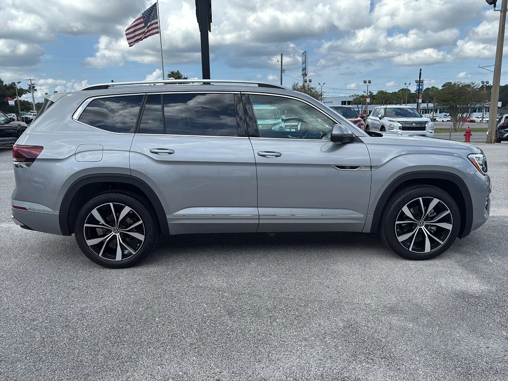 2026 Volkswagen Atlas SEL Premium R-Line - Photo 7
