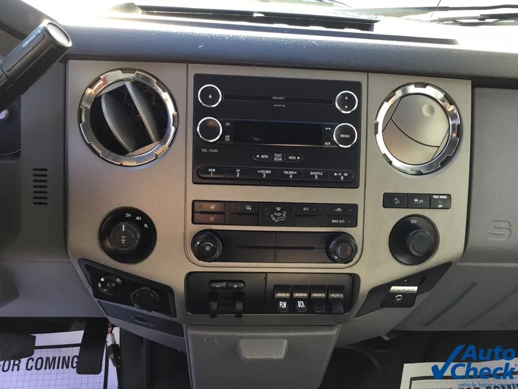2016 Ford F-350 Super Duty XLT - Photo 44