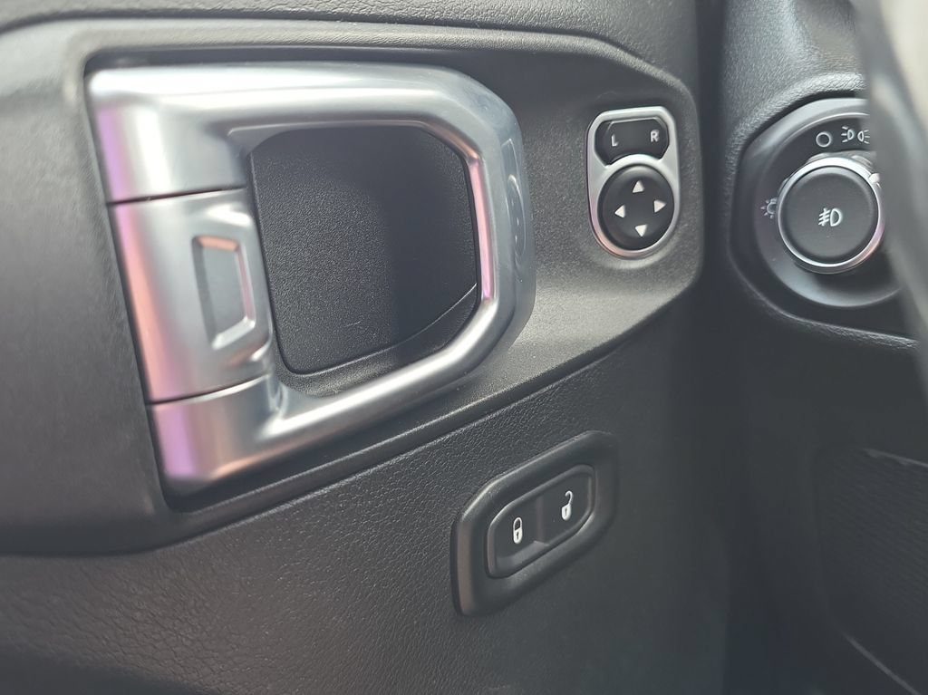 Used 2018 Black Jeep Sport S 4x4 image 11