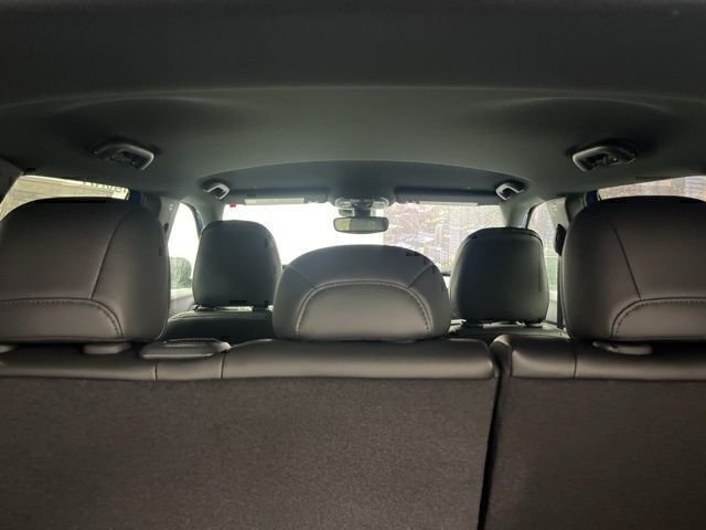 New 2026 Hydro Blue Pearlcoat Jeep Latitude image 26
