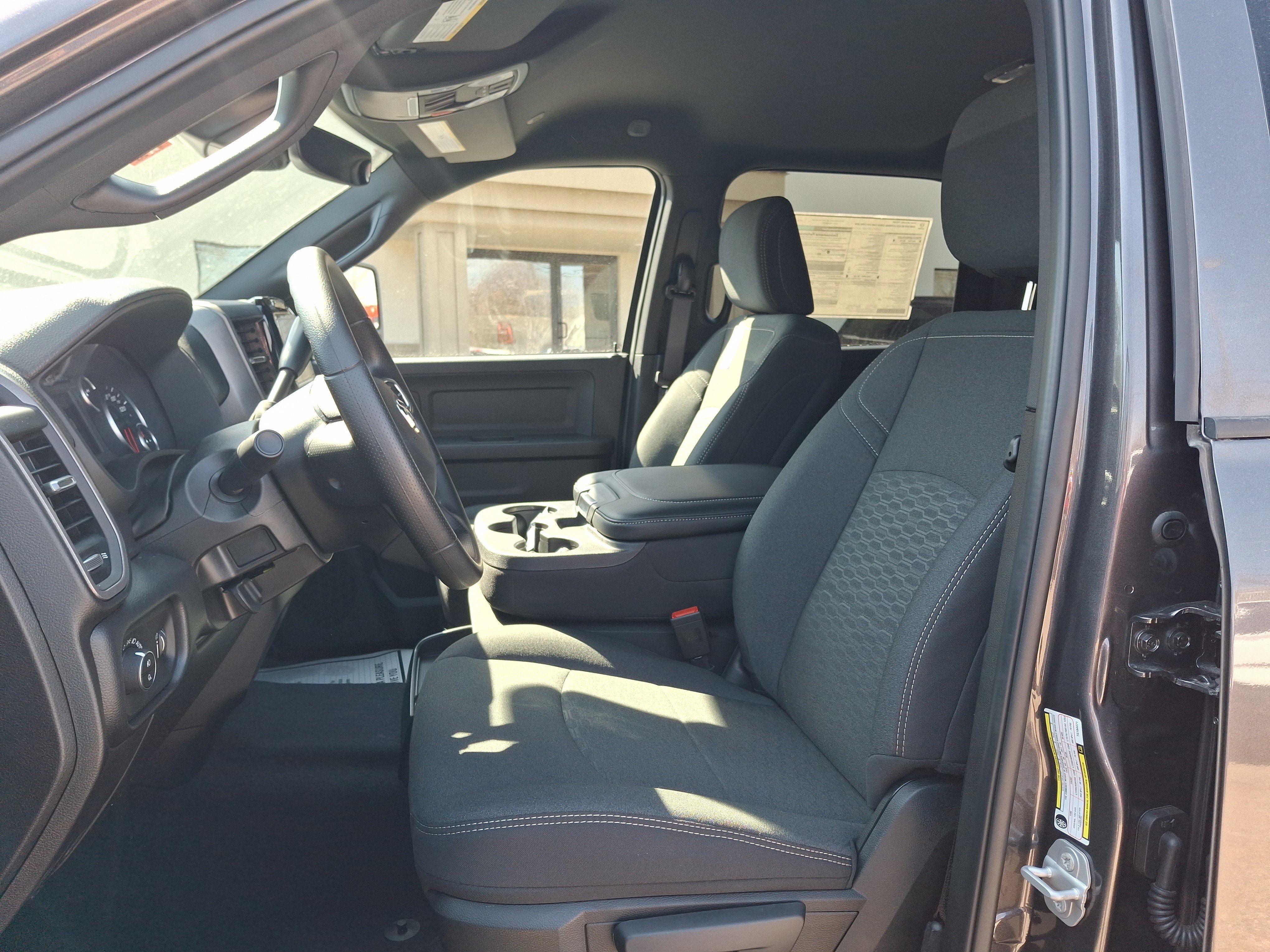 2026 RAM 2500 Tradesman/Black Express - Photo 13