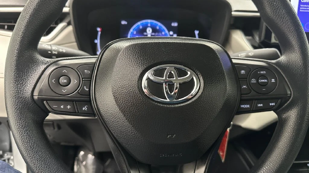 Used 2026 Silver Toyota L image 12