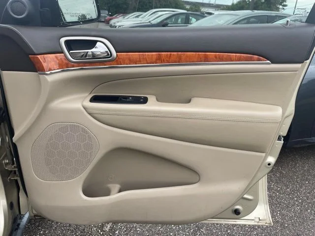 Used 2011 Gold Jeep Overland image 23