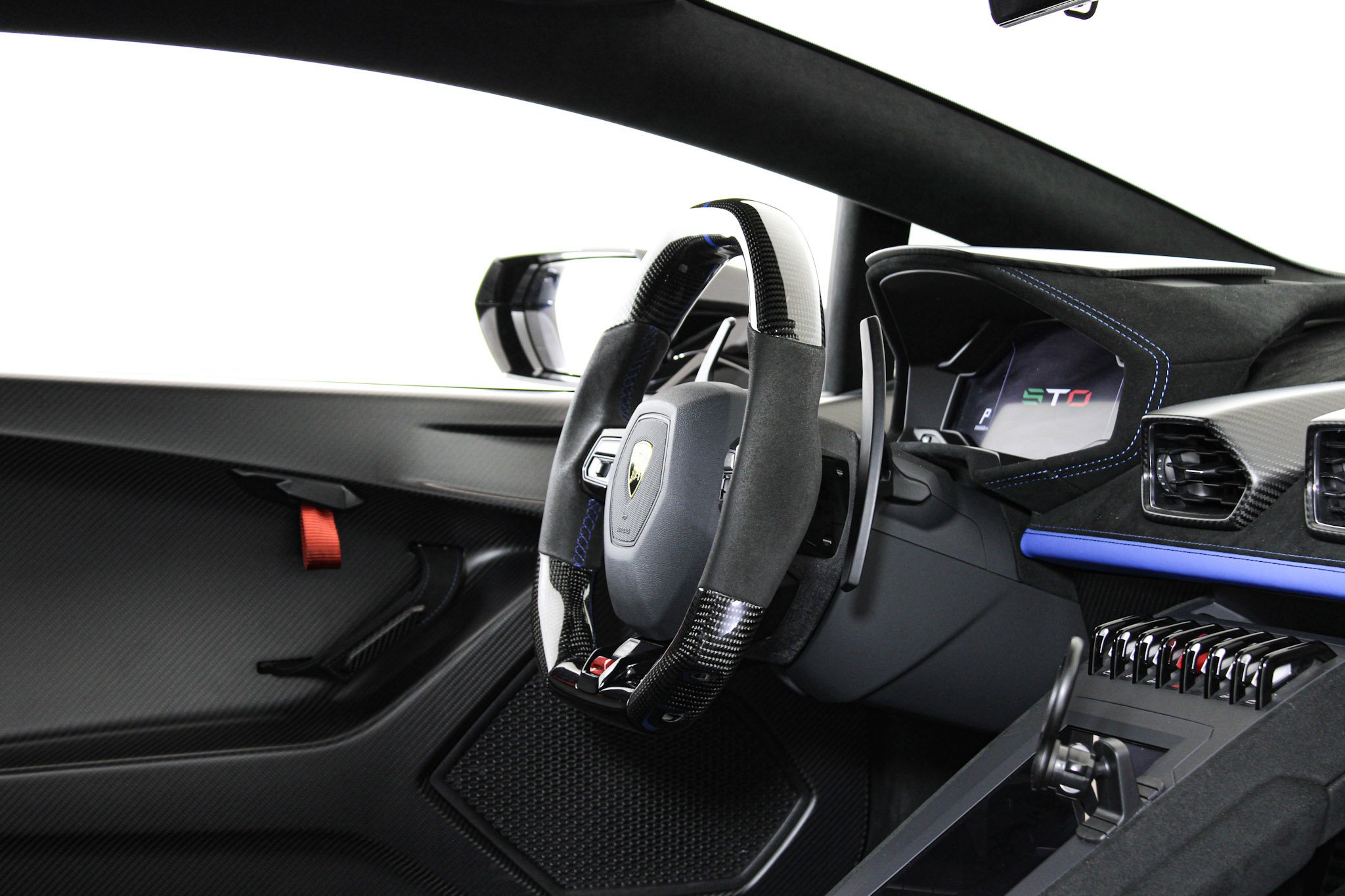 Used 2023 Gray Lamborghini  image 30