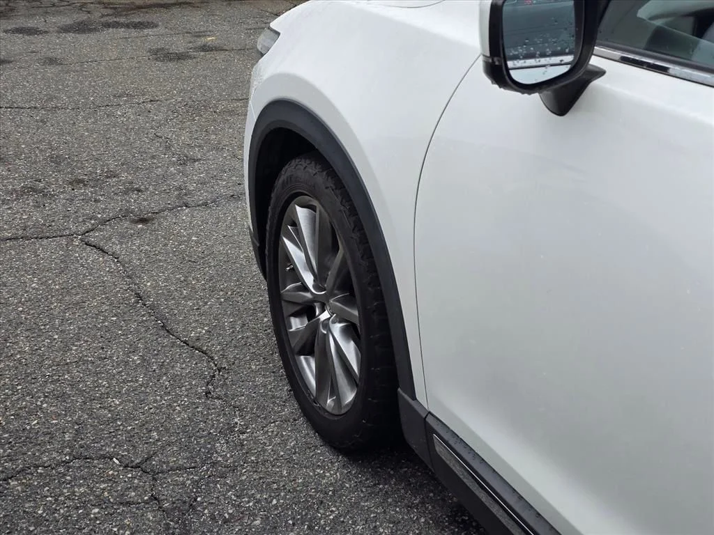 Used 2018 White Mazda Grand Touring image 20
