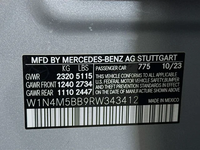 Used 2024 Silver Mercedes-Benz GLB 35 AMG® image 32