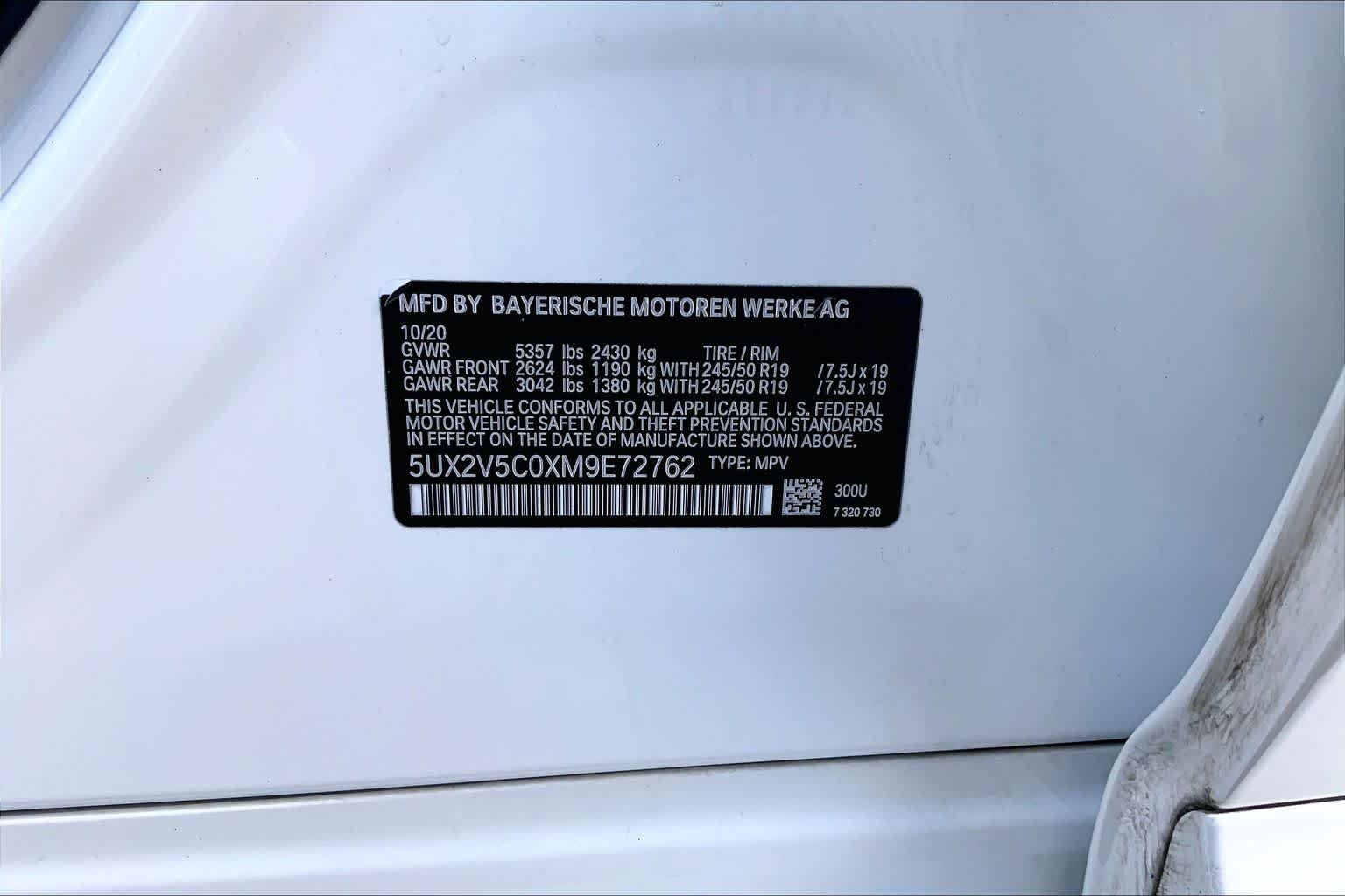 Used 2021 Alpine White BMW M40i image 36