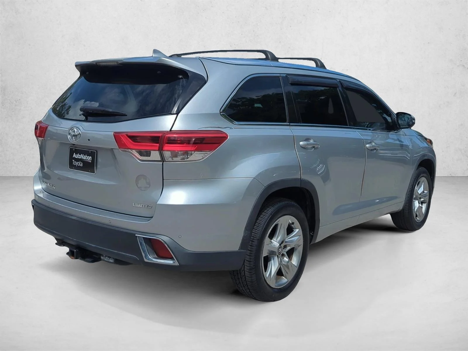Used 2019 Celestial Silver Metallic Toyota Limited image 5