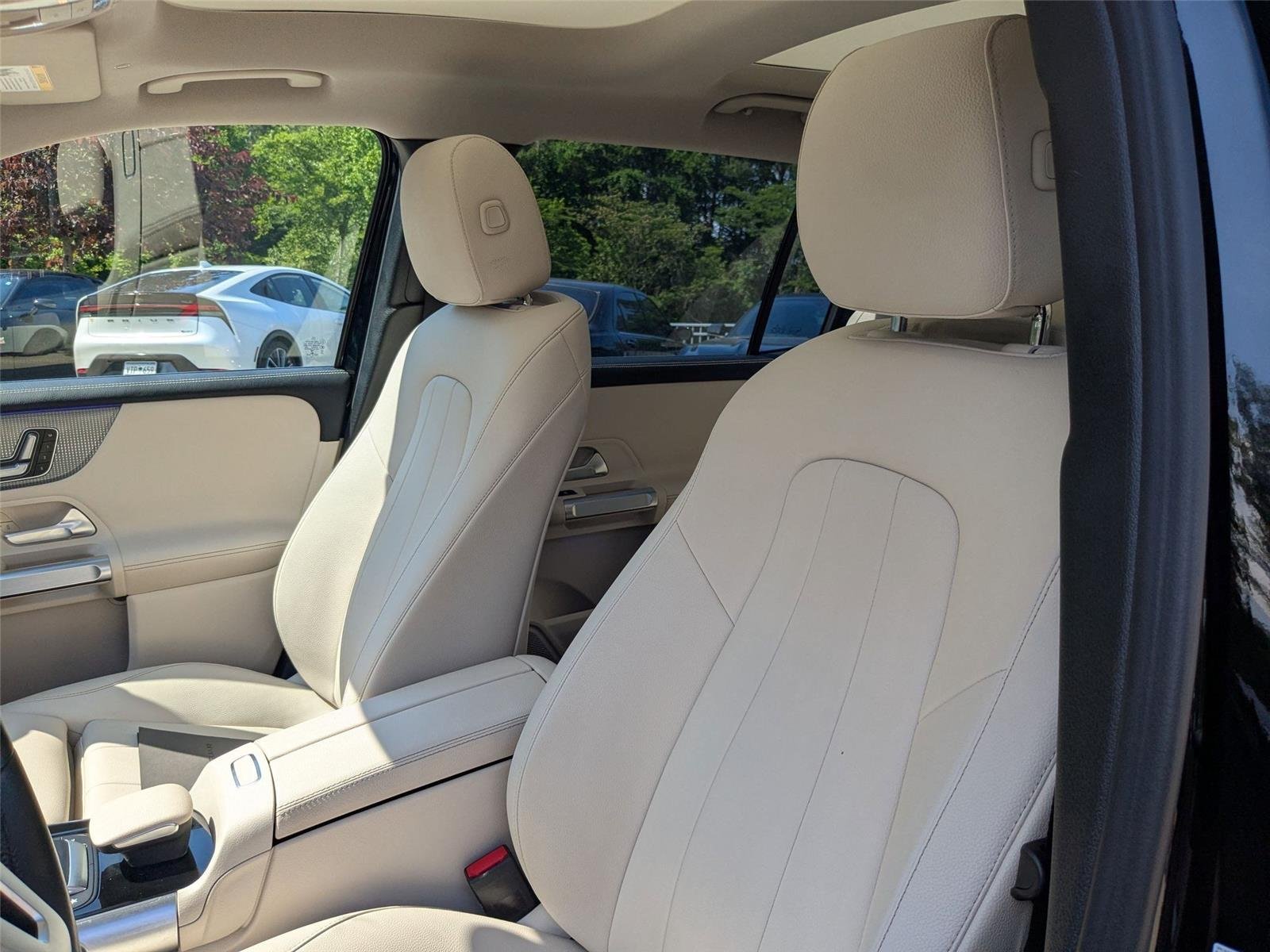Used 2021 BLACK MERCEDES-BENZ TRUCK  image 14