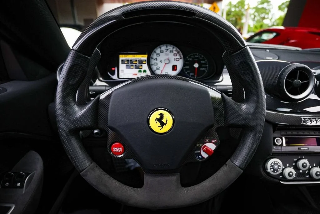 Used 2011 Grigio Titanio Metall Ferrari Base image 28