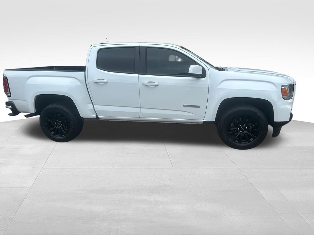 Used 2022 White GMC Elevation image 32