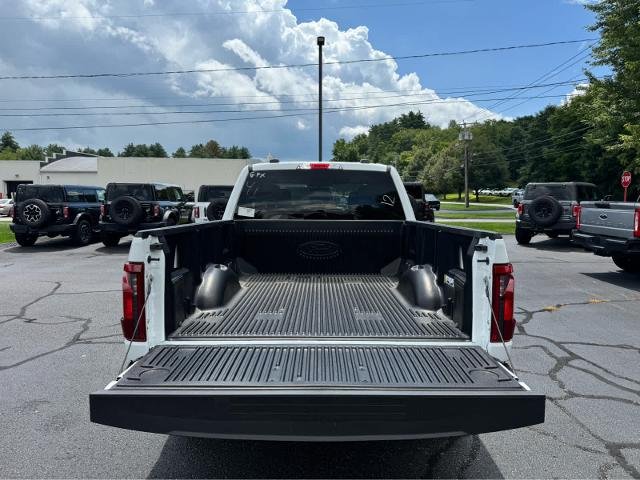 New 2026 Oxford White Ford XL image 5