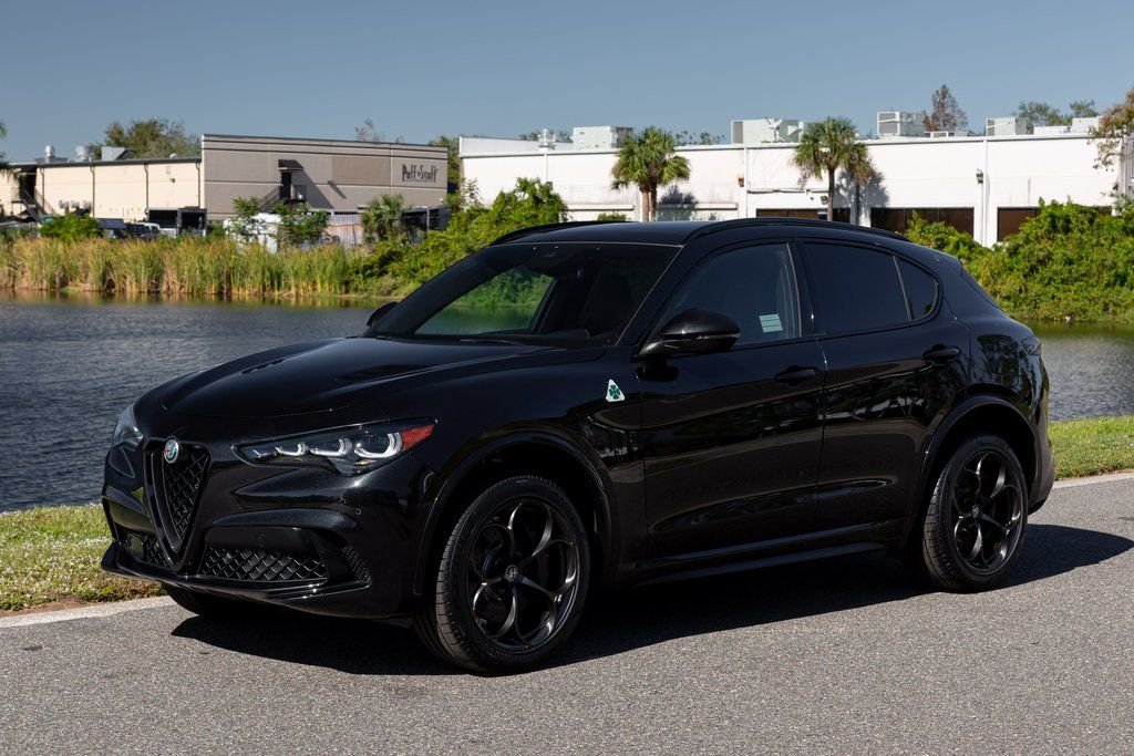 2024 Alfa Romeo Stelvio Quadrifoglio - Photo 7