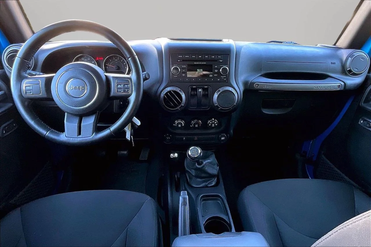 Certified Used 2016 Blue Jeep Sport image 13