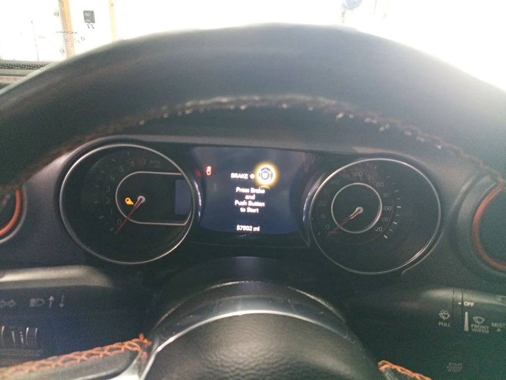 Used 2020 Gray Jeep Mojave image 15