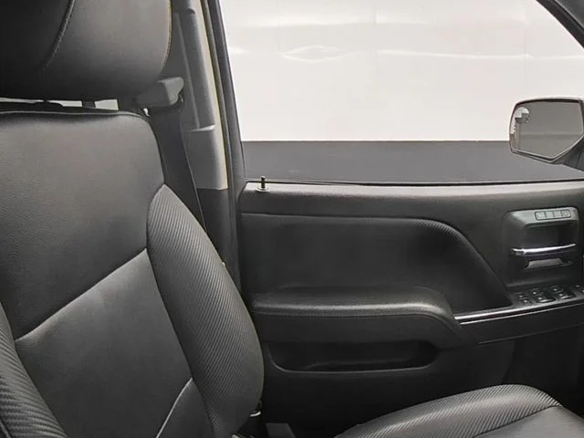 Used 2015 Silver GMC SLT image 34