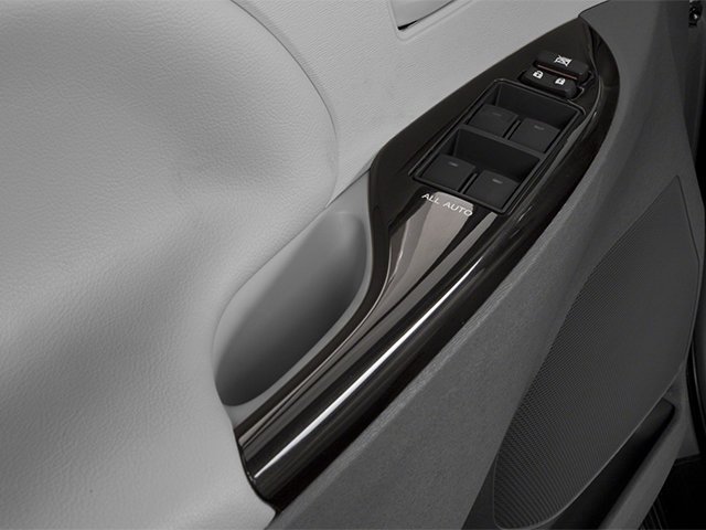 Used 2014 Cypress Pearl Toyota LE image 17