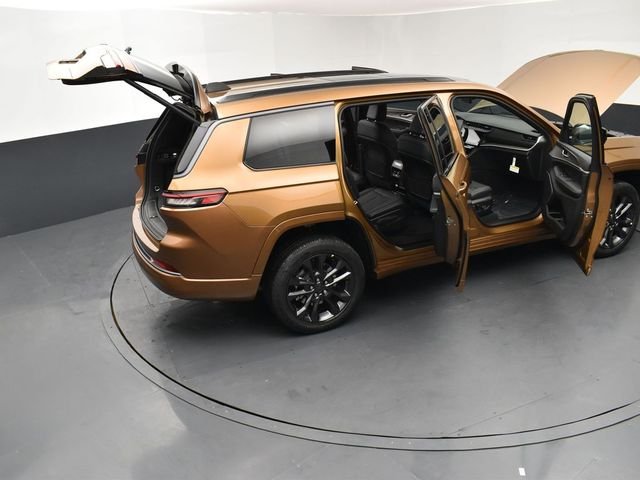 New 2026 Copper Shino Metallic Clear-Coat Exterior Paint Jeep Limited Reserve image 30