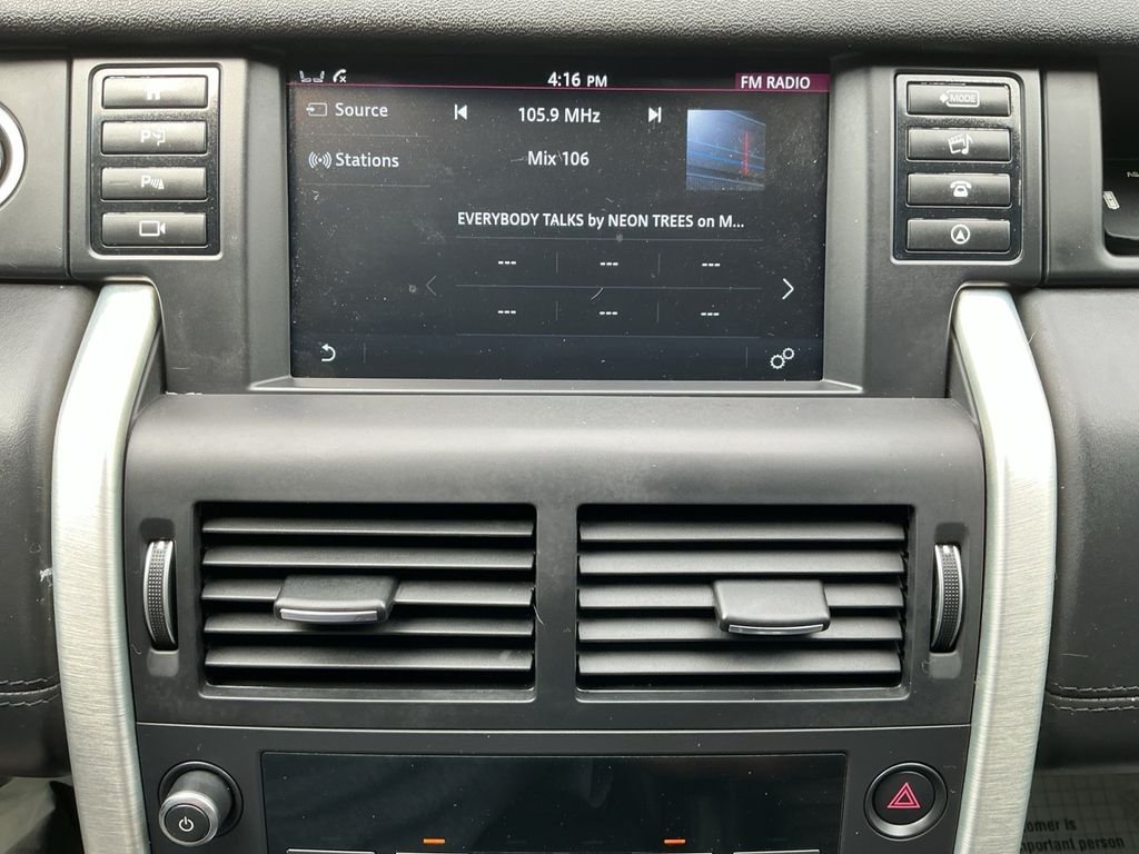 Used 2017 White Land Rover HSE Luxury image 15