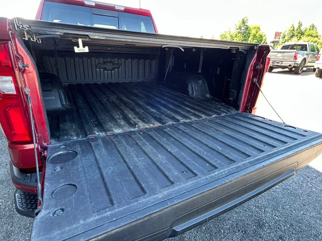 Used 2020 CAJUN RED TINTCOAT Chevrolet RST image 51