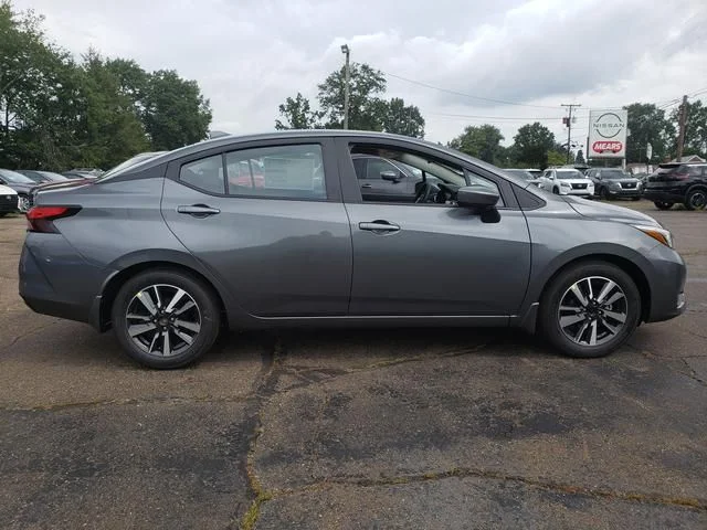 2025 Nissan Versa Sedan SV - Photo 7