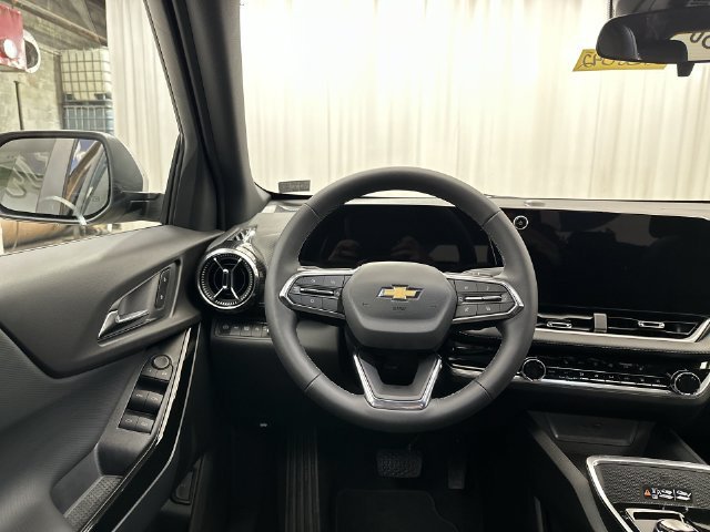 2027 Chevrolet Equinox LT - Photo 13