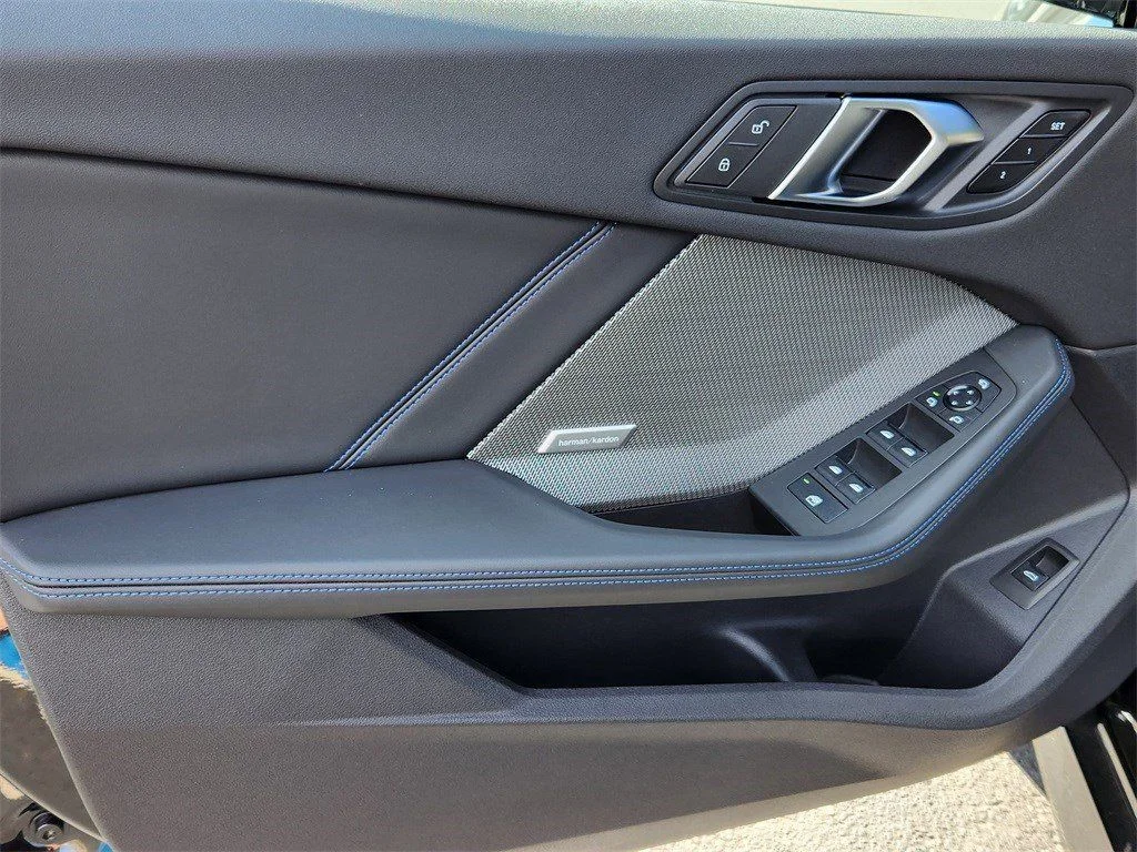 2026 BMW 2 Series M235 - Photo 8