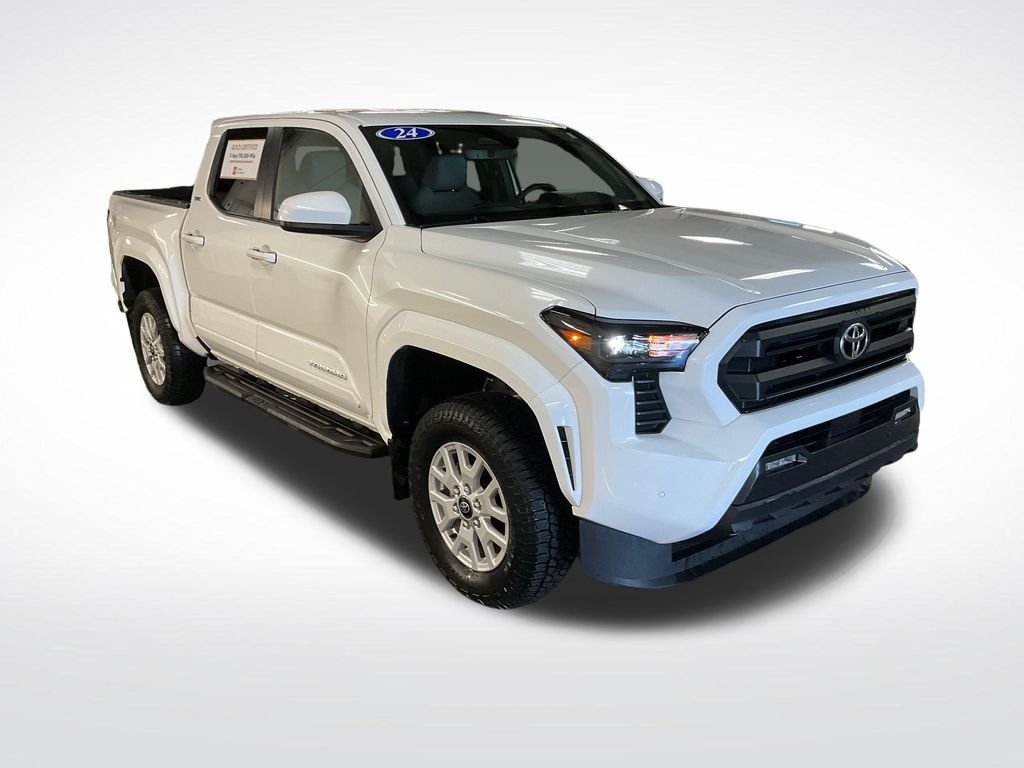 Used 2024 White Toyota SR5 image 7