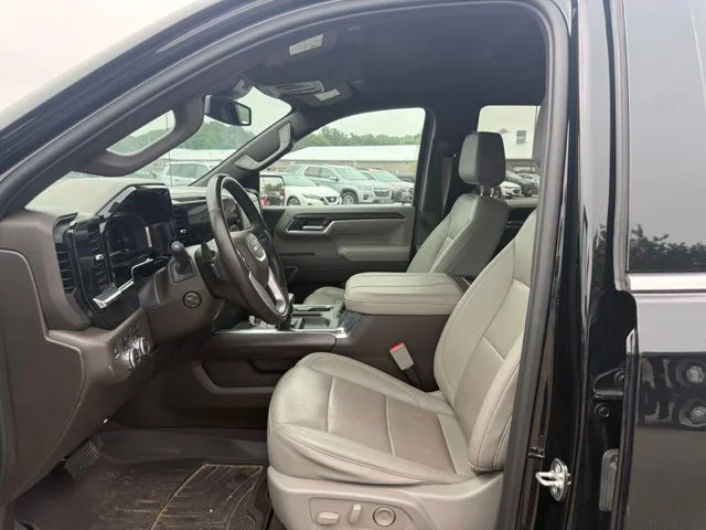 Used 2024 Black GMC SLT image 10