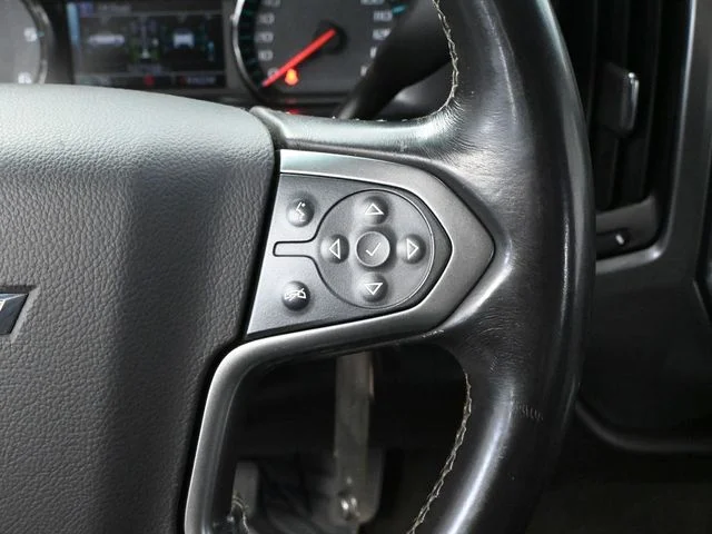 Used 2016 Red Chevrolet LT image 29