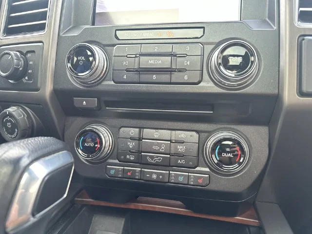 Used 2017 White Ford Limited image 25