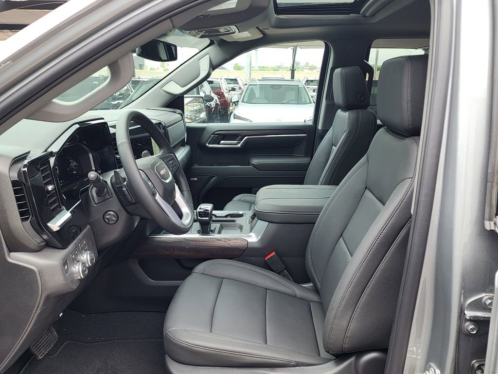 2026 GMC Sierra 1500 SLT - Photo 17