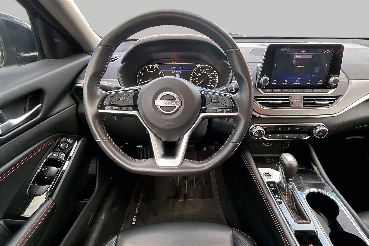 Used 2023 Super Black Nissan 2.5 SR image 6
