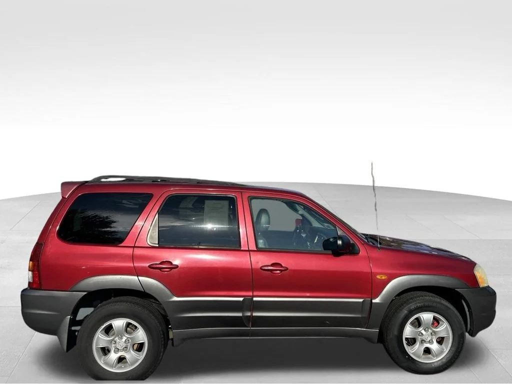 Used 2004 Red Mazda ES image 8