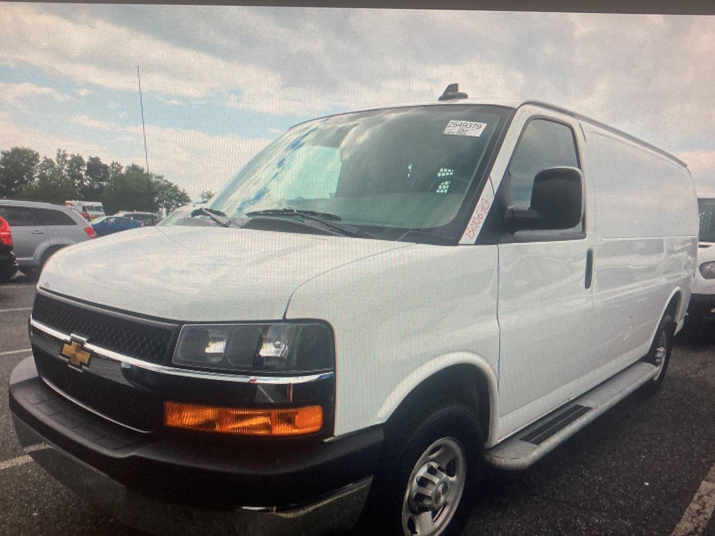 Used 2025 Summit White Chevrolet Cargo Van image 4