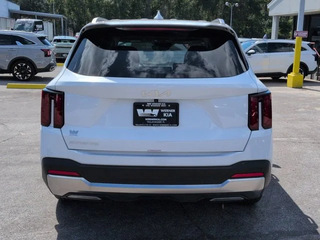 New 2025 Glacial White Pearl Kia S image 6