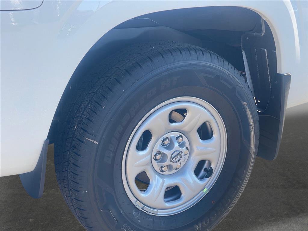 New 2026 Glacier White Nissan S image 9
