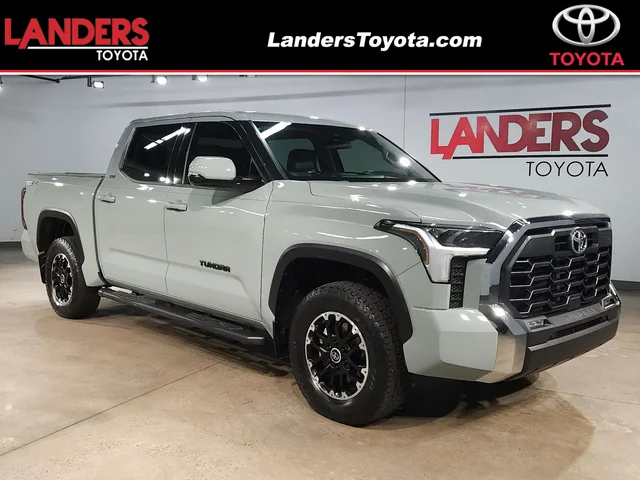 2022 Toyota Tundra 4WD SR5